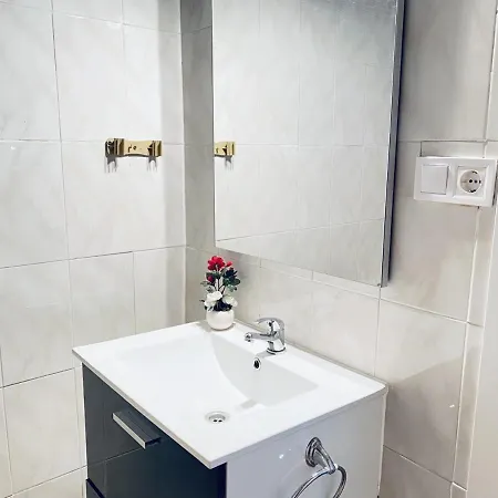 Apartamento Doble Exterior en la GRAN VIA #45 de Madrid 7-2-3